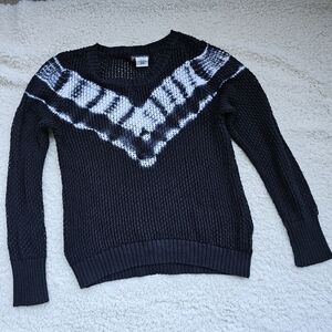 Billabong Black and White V-Neck Sweater